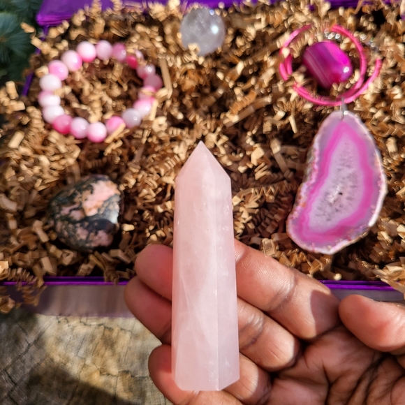 Pink Crystal Collection / Agate Necklace / Jade Bracelet / Rose Quartz Tower - Picture 3 of 6